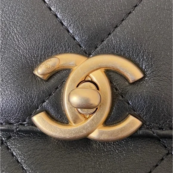 *SOLD* Chanel Framing Chain Flap Bag Quilted Calfskin Small - Picture 8 of 15